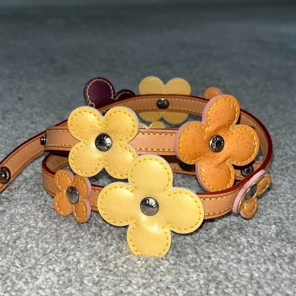 Vintage AUTHENTIC Louis Vuitton Monogram Vernis Fleur Belt - Picture 4 of 4